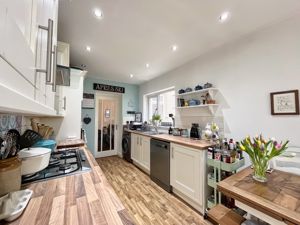 Photo 19- click for photo gallery